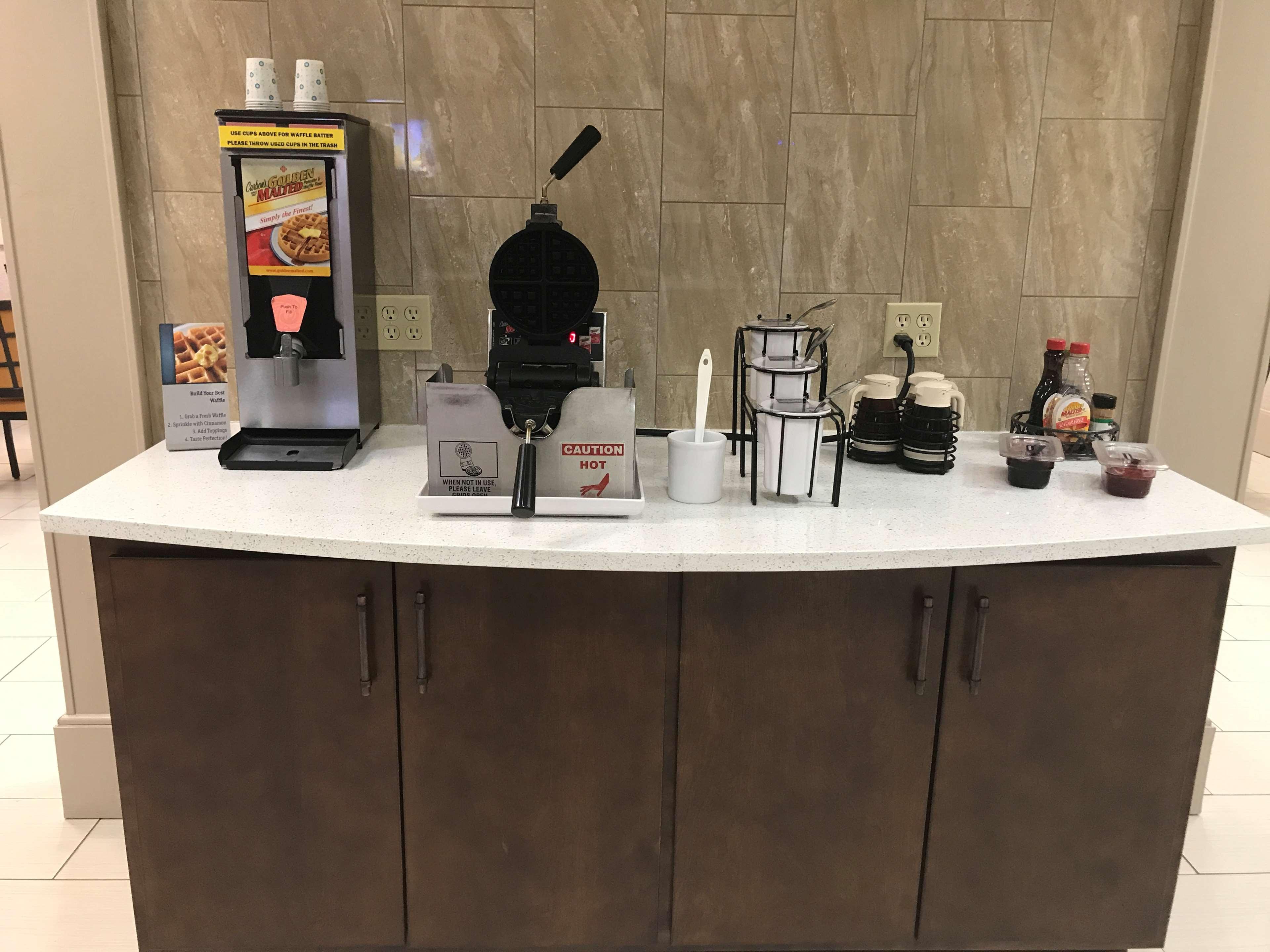 Best Western - Fayetteville Bagian luar foto