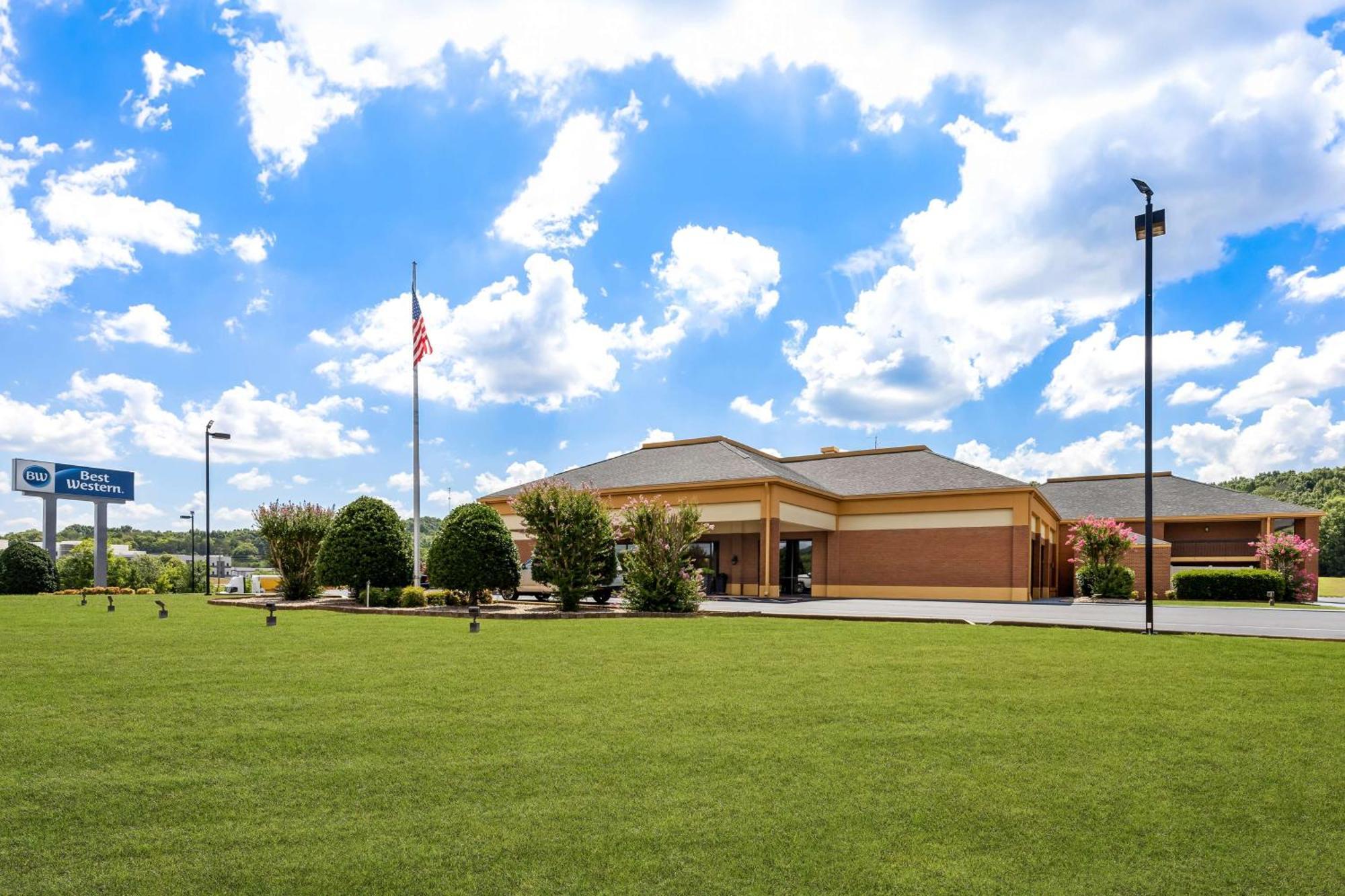 Best Western - Fayetteville Bagian luar foto