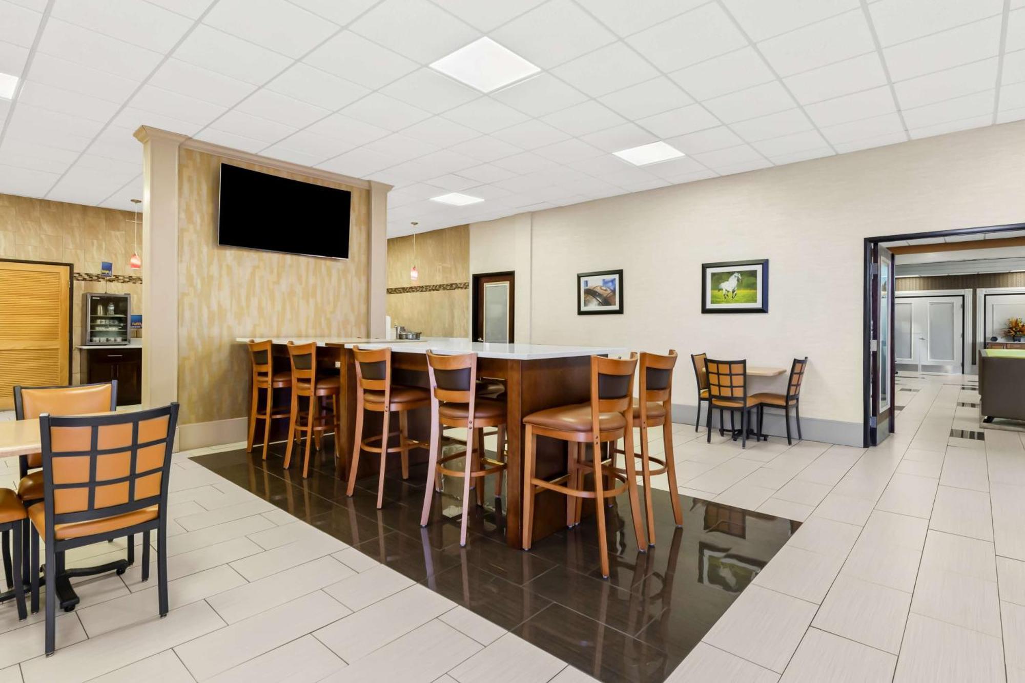 Best Western - Fayetteville Bagian luar foto