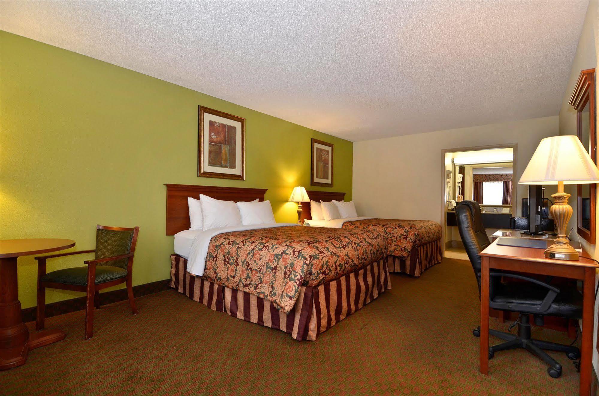 Best Western - Fayetteville Bagian luar foto