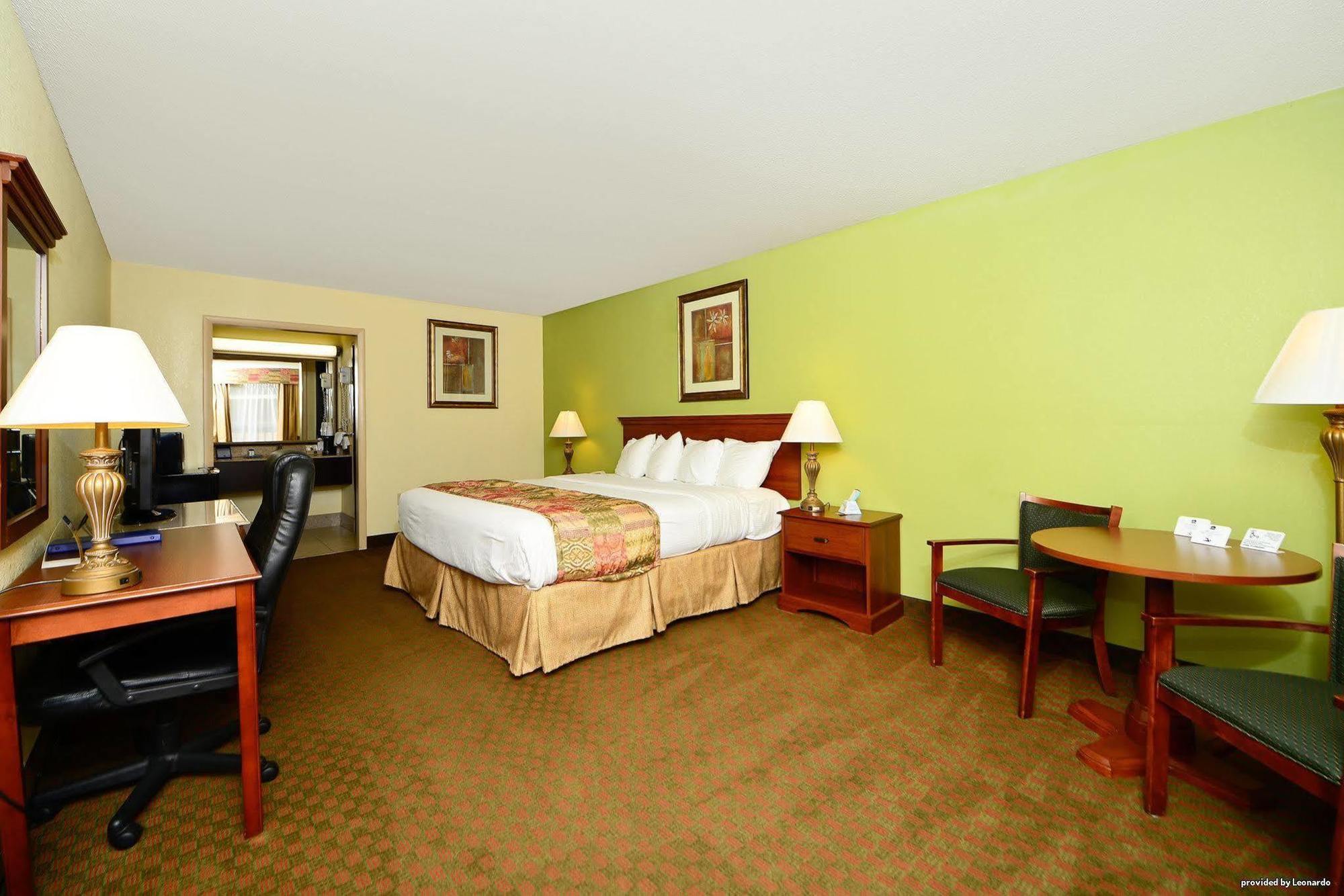 Best Western - Fayetteville Bagian luar foto