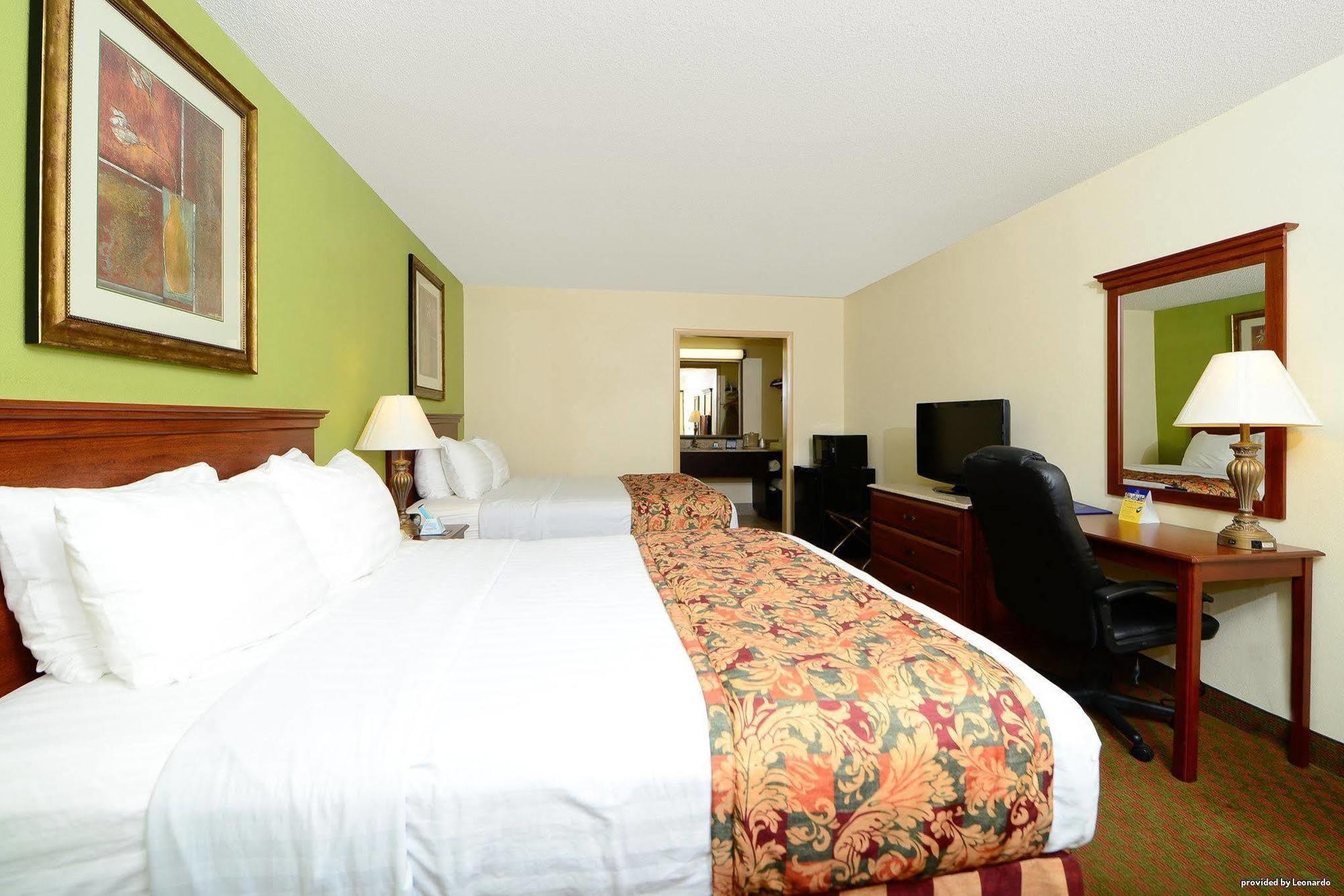 Best Western - Fayetteville Bagian luar foto